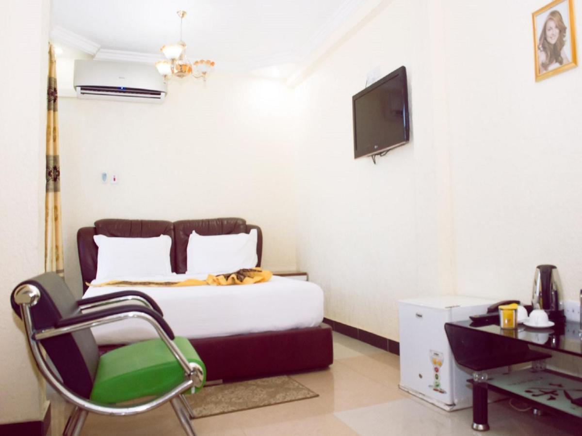 Best Point Hotel Dar es Salaam Exteriör bild