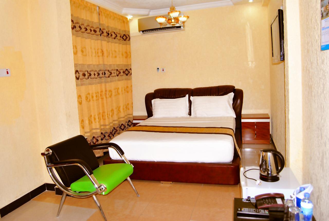 Best Point Hotel Dar es Salaam Exteriör bild
