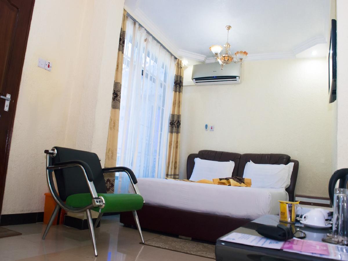 Best Point Hotel Dar es Salaam Exteriör bild