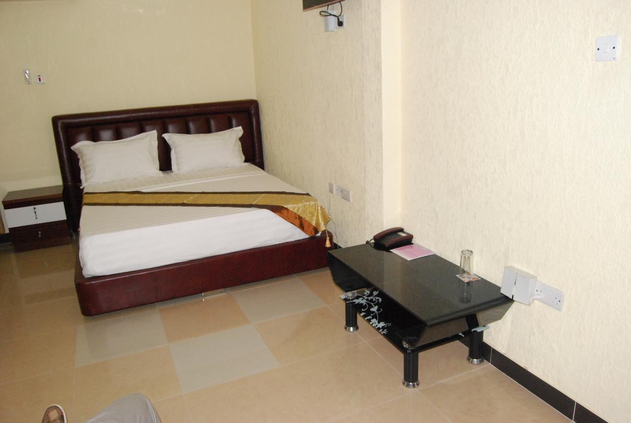 Best Point Hotel Dar es Salaam Exteriör bild