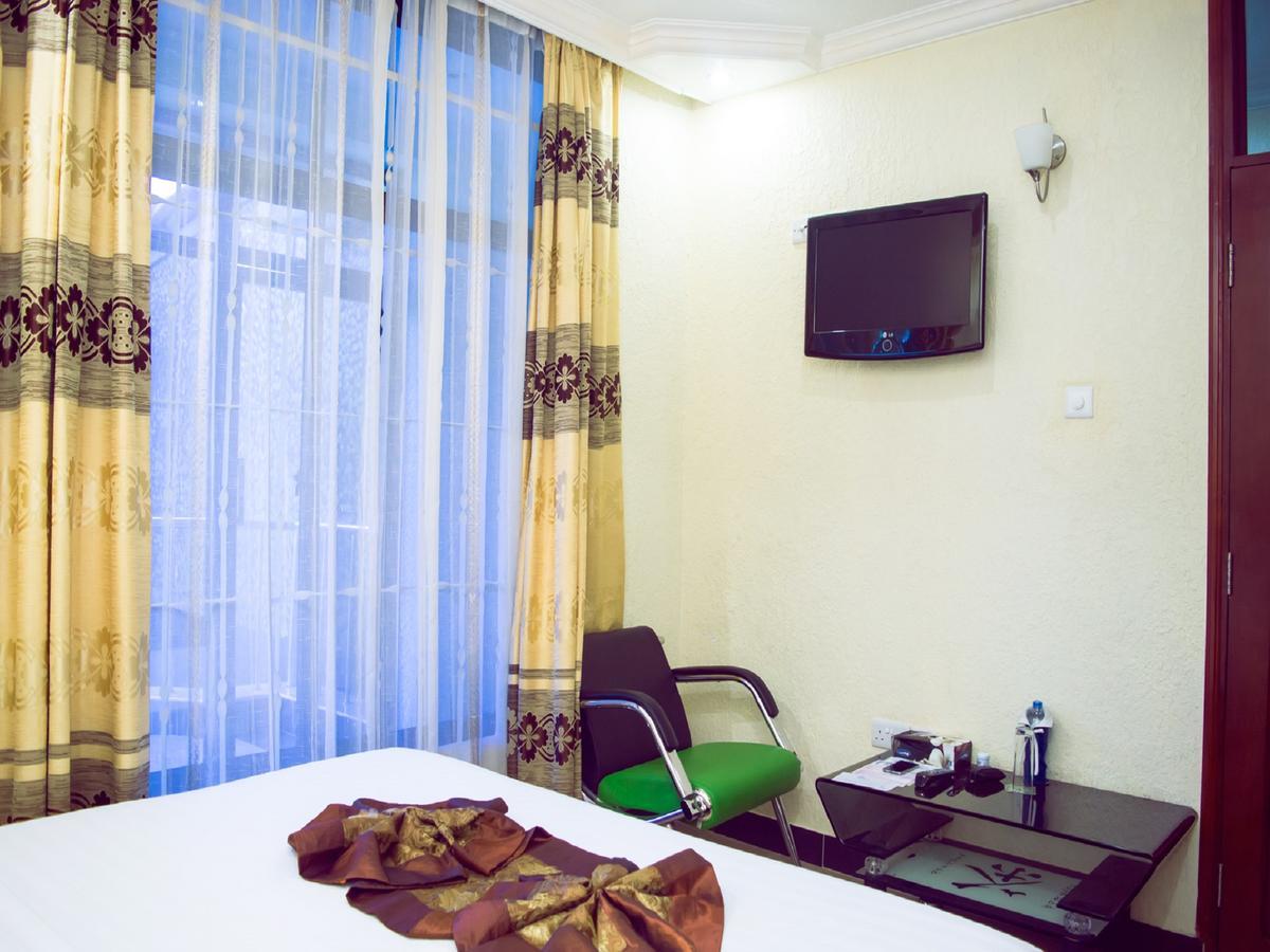 Best Point Hotel Dar es Salaam Exteriör bild